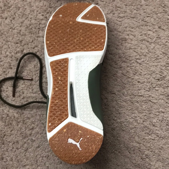 Puma - Picture 3 of 3